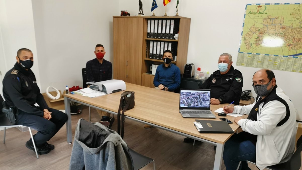 Reunión de Seguridad de la Vuelta a Almería Máster.