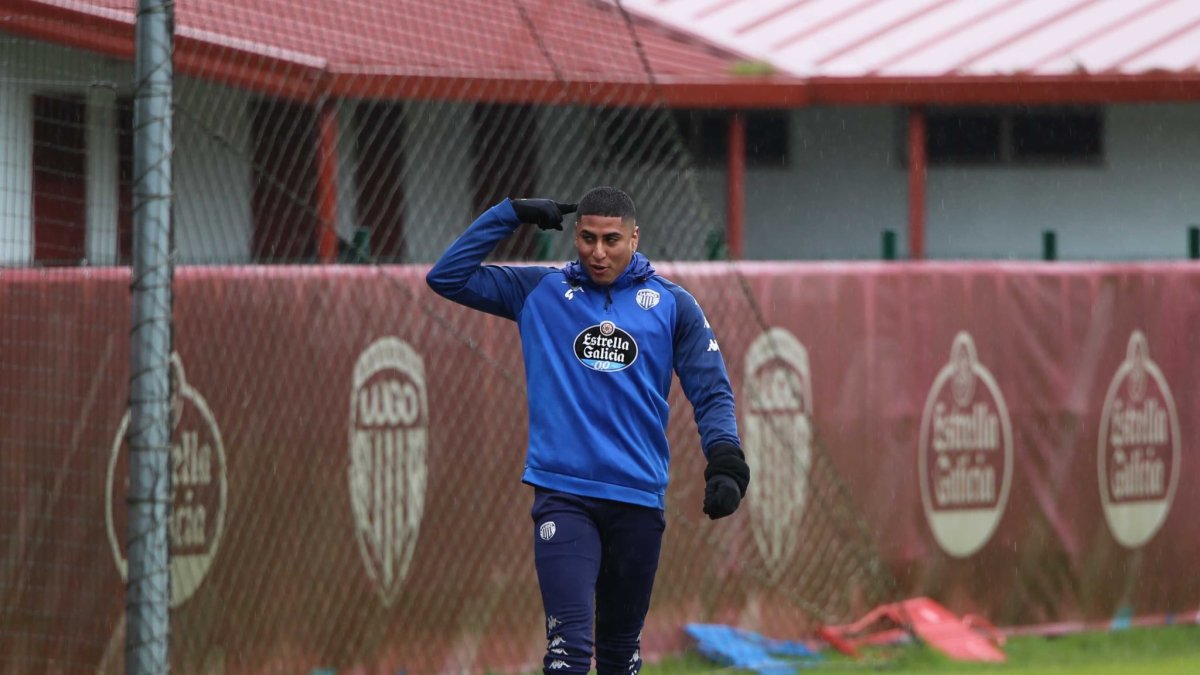 Marcelo Djaló en el entrenamiento del conjunto gallego.
