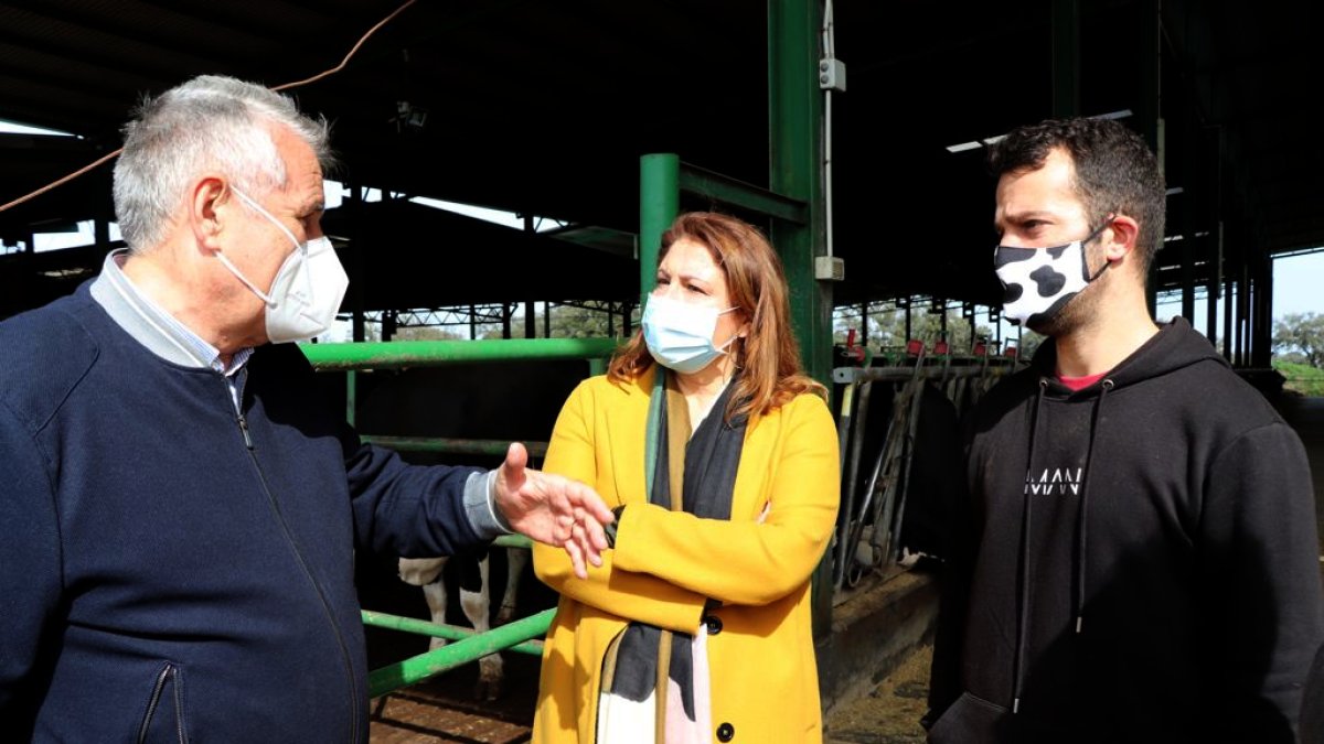 Carmen Crespo advierte de que se pone en riesgo el relevo generacional en el sector