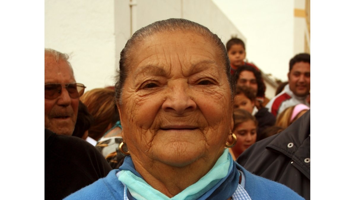 Juana la Tinta, en el barrio de La Cimbra, el día que tocó el Gordo de la lotería en Garrucha.