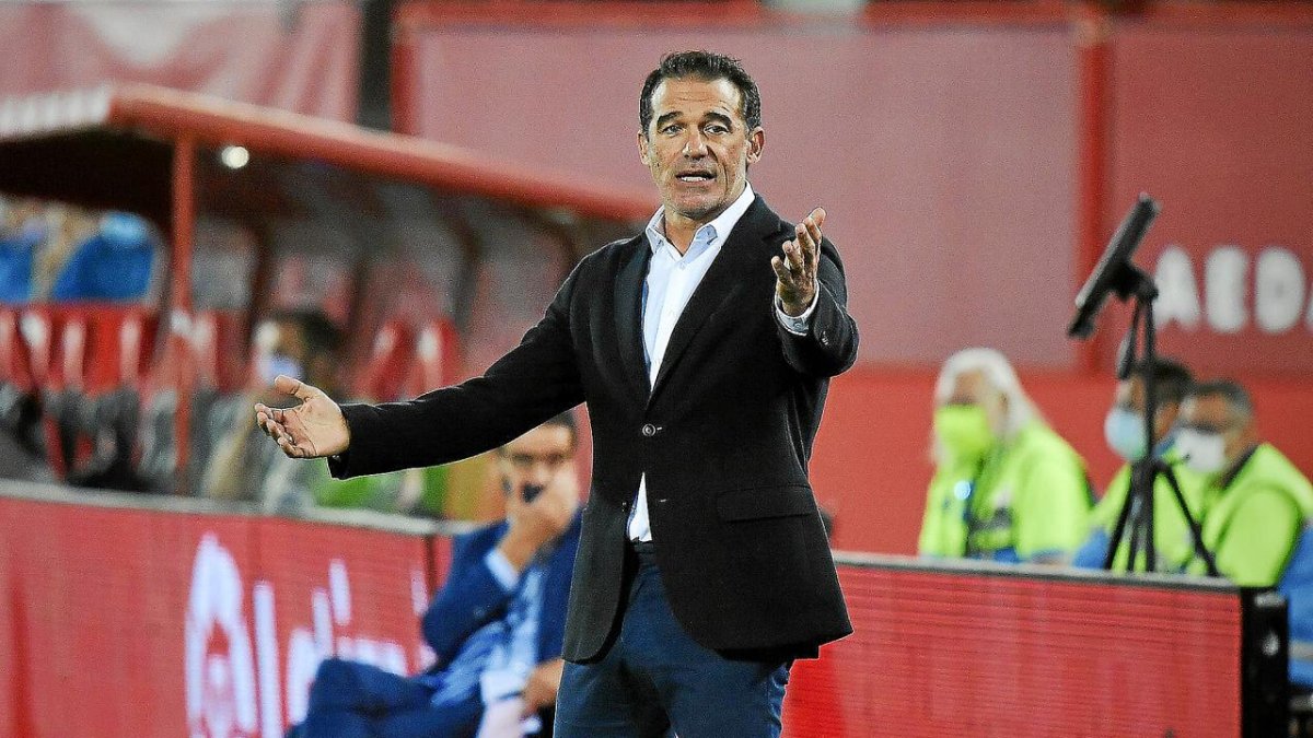 Luis García Plaza no se fía de los últimos catorce partidos.