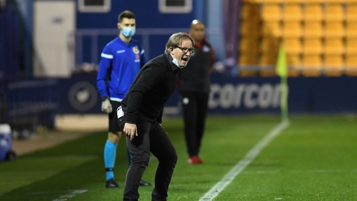 Juan Antonio Anquela en el partido que enfrentó al Alcorcón con el Lugo.
