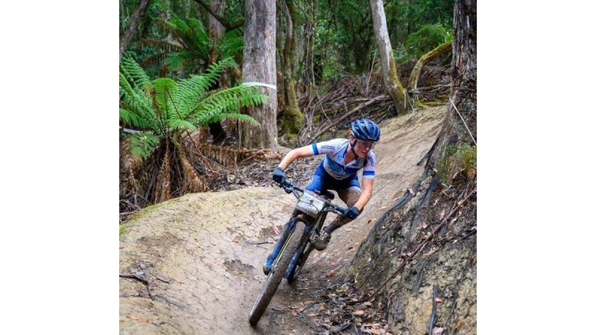 ec y Dan McConnell renuevan sus títulos nacionales.