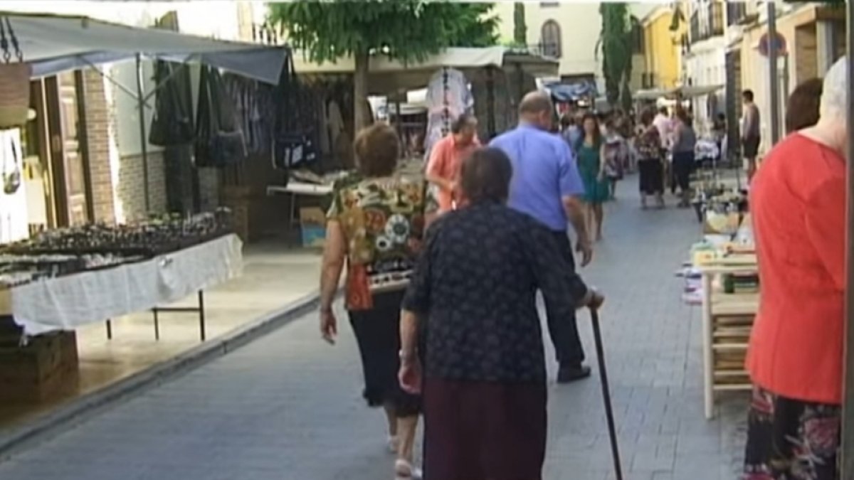 Foto de archivo del mercado semanal.