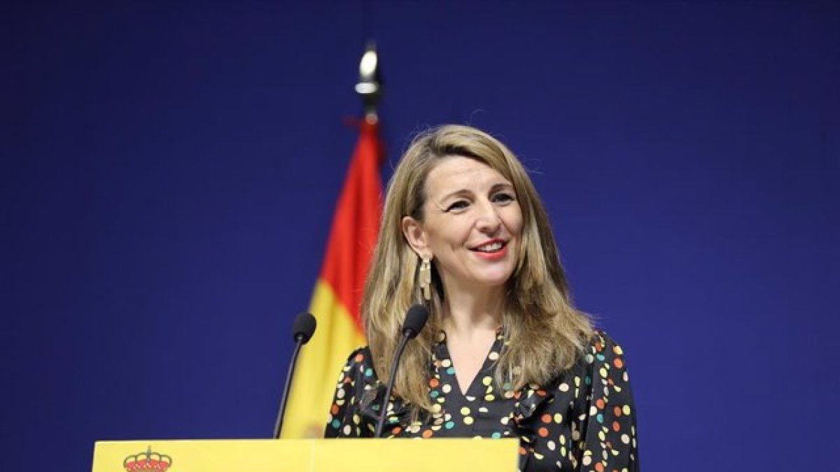 Díaz continuará como ministra de Trabajo.