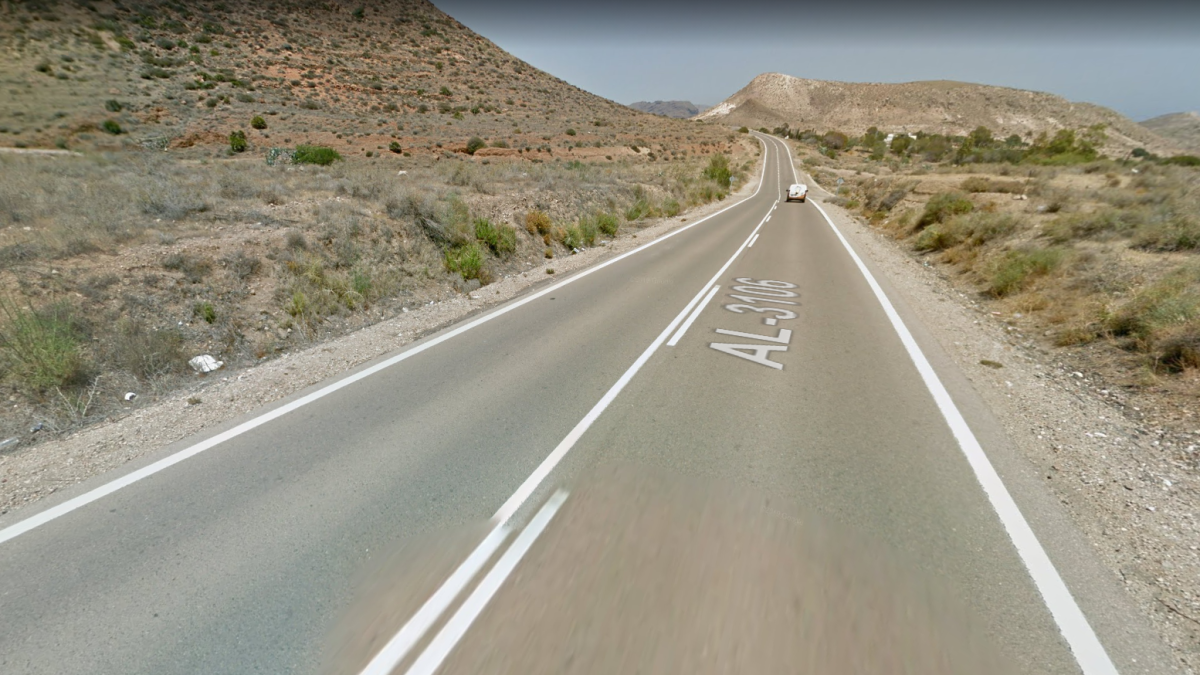 El accidente se ha producido en la carretera de las Hortichuelas hacia Las Negras.