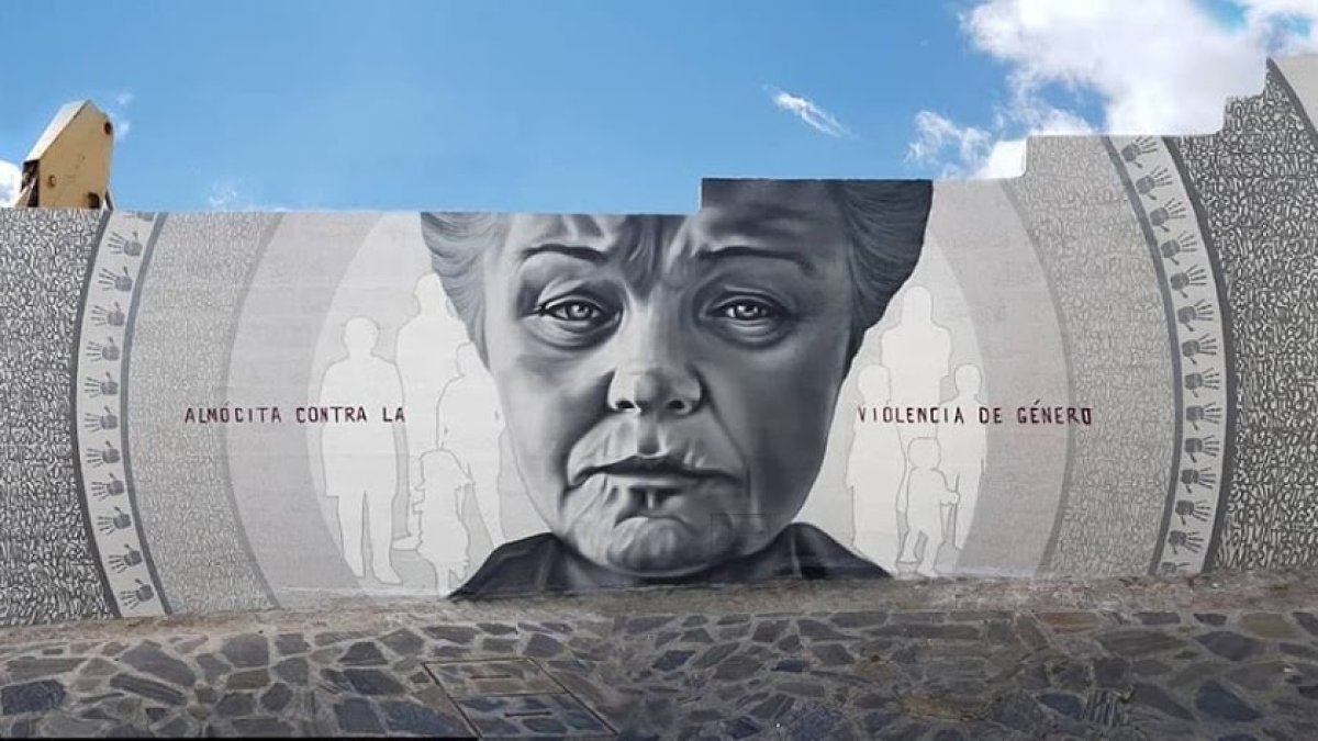 Mural en Almócita contra la violencia machista.