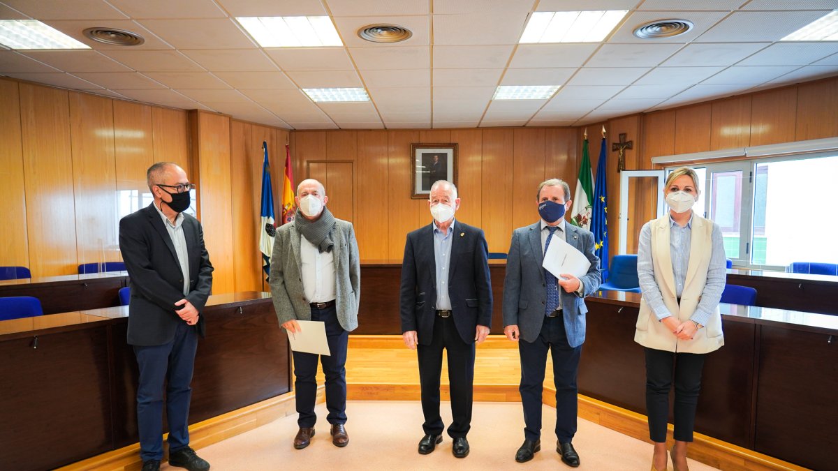 El acto de la firma del convenio de colaboración.