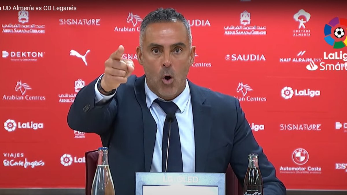 José Gomes muy enfadado en la rueda de prensa tras empatar con el Leganés.