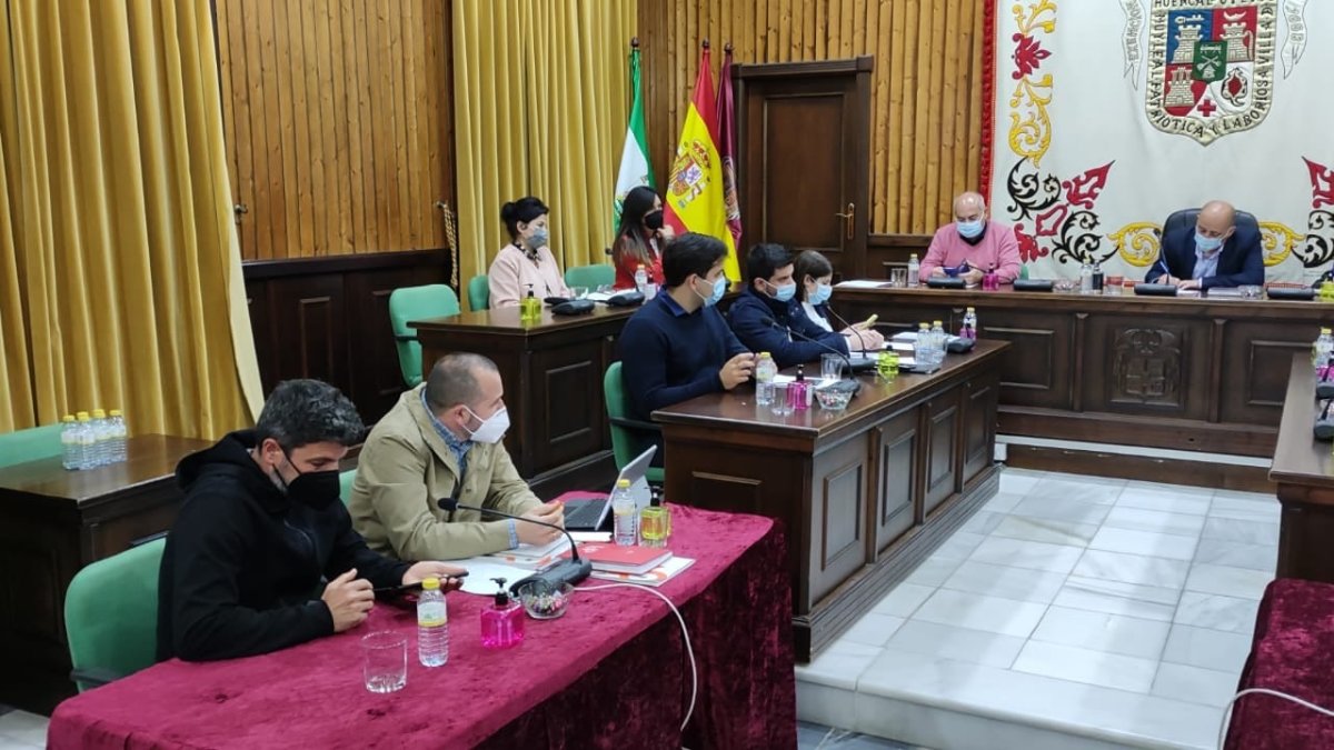 Imagen del pleno celebrado ayer en el Ayuntamiento.