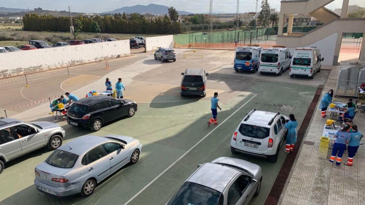 Punto de vacunación masiva en Huércal-Overa.