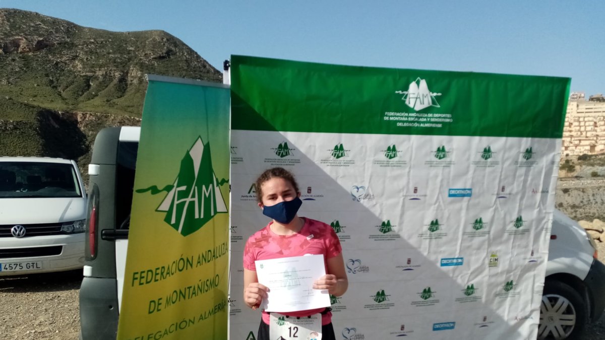 La joven corredora de montaña olulense, Irene Bravo.