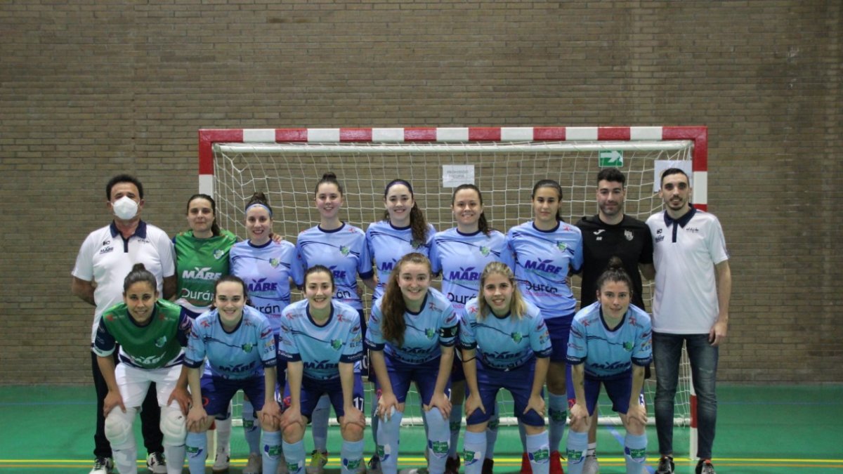 Las jugadoras celestes no le perdieron la cara al partido.