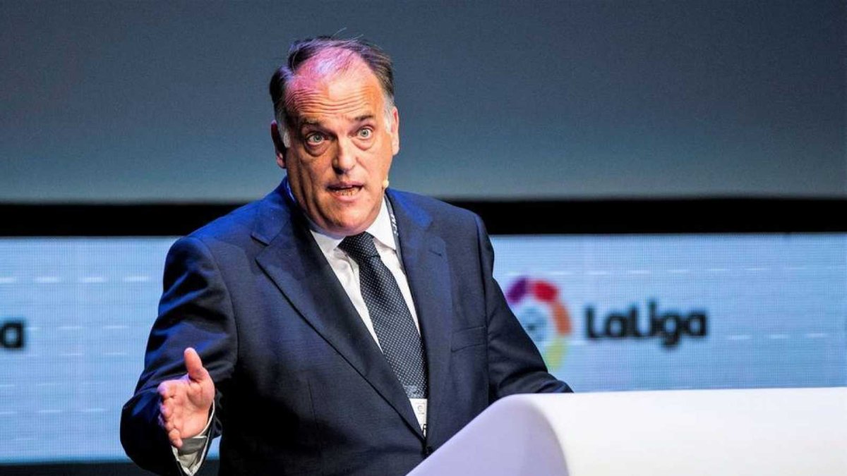 Javier Tebas sigue apostando por la vuelta de los aficionados.