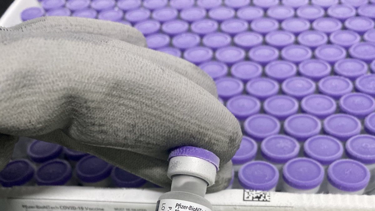 Bidafarma colabora en la distribución de las vacunas contra el Covid-19.