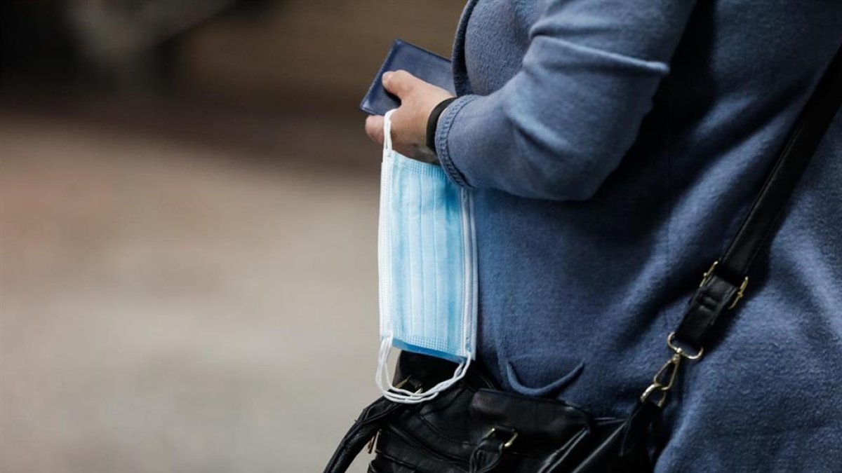 Los expertos fechan el fin de la mascarilla obligatoria.