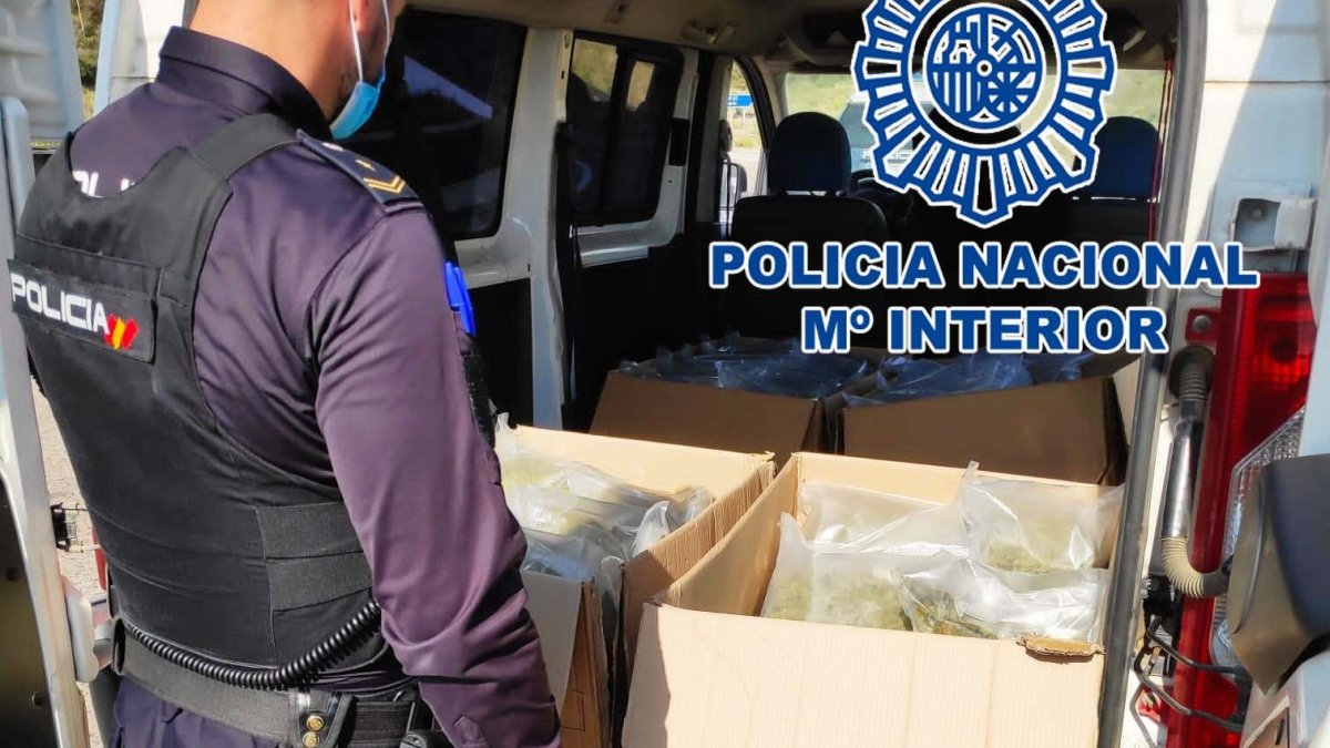 Vehículo en el que se hallaron más de 30 kilos de marihuana.