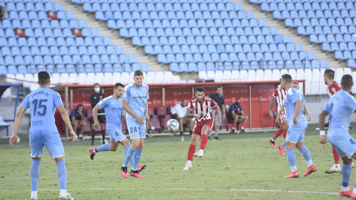 Lazo ante el Girona en el partido de Play Off de la pasada Liga.