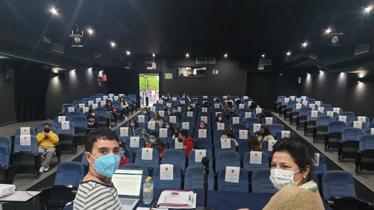 Reunión del consejo huercalense que da voz a los vecinos más jóvenes.