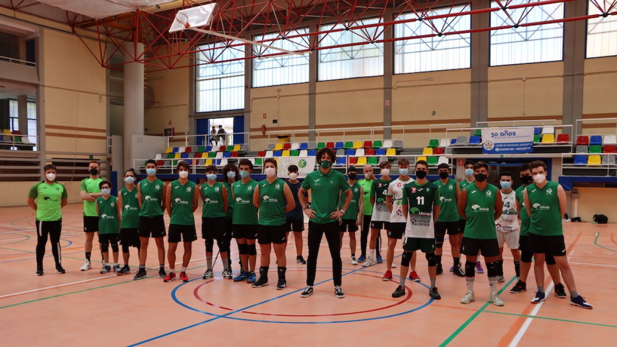 La familia ahorradora va mucho más allá de la pista de voleibol.