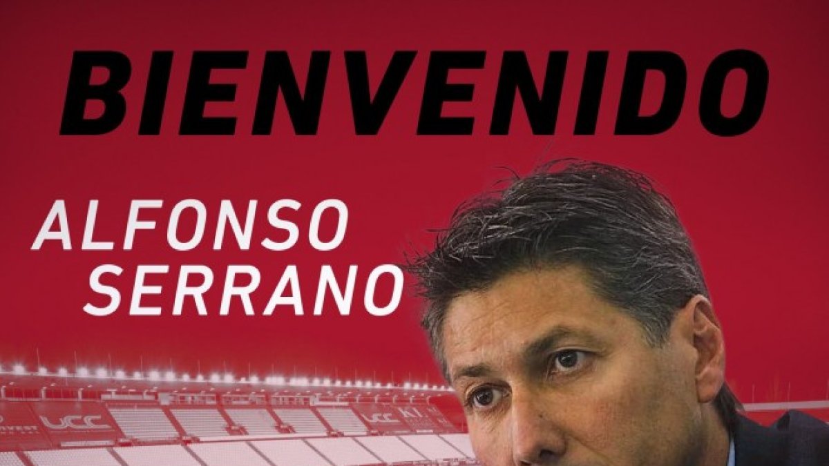 Alfonso Serrano llega a los despachos del Carlos Belmonte.