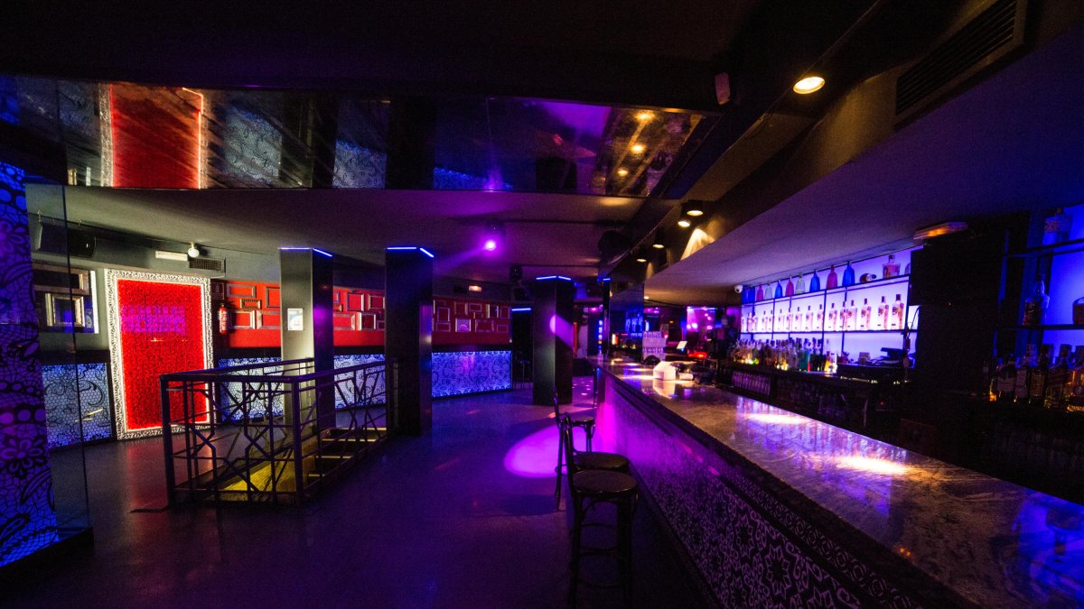 Las discotecas y pubs andaluces pueden abrir hasta las dos de la madrugada desde el pasado domingo.