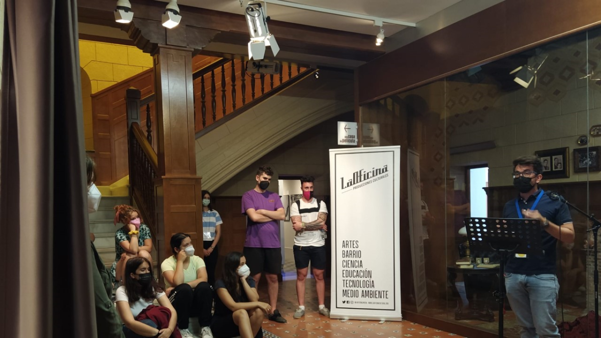 Carlos J. Vives anuncia el laboratorio ciudadano de fotografías de rodajes en Almería.