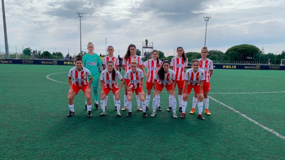 Las jugadoras almerienses acarician la permanencia.