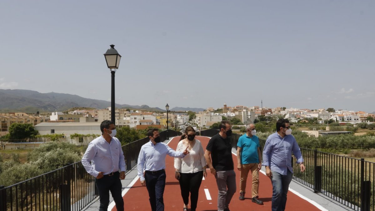 Alcalde y concejales de Turre junto al diputado Óscar Liria.