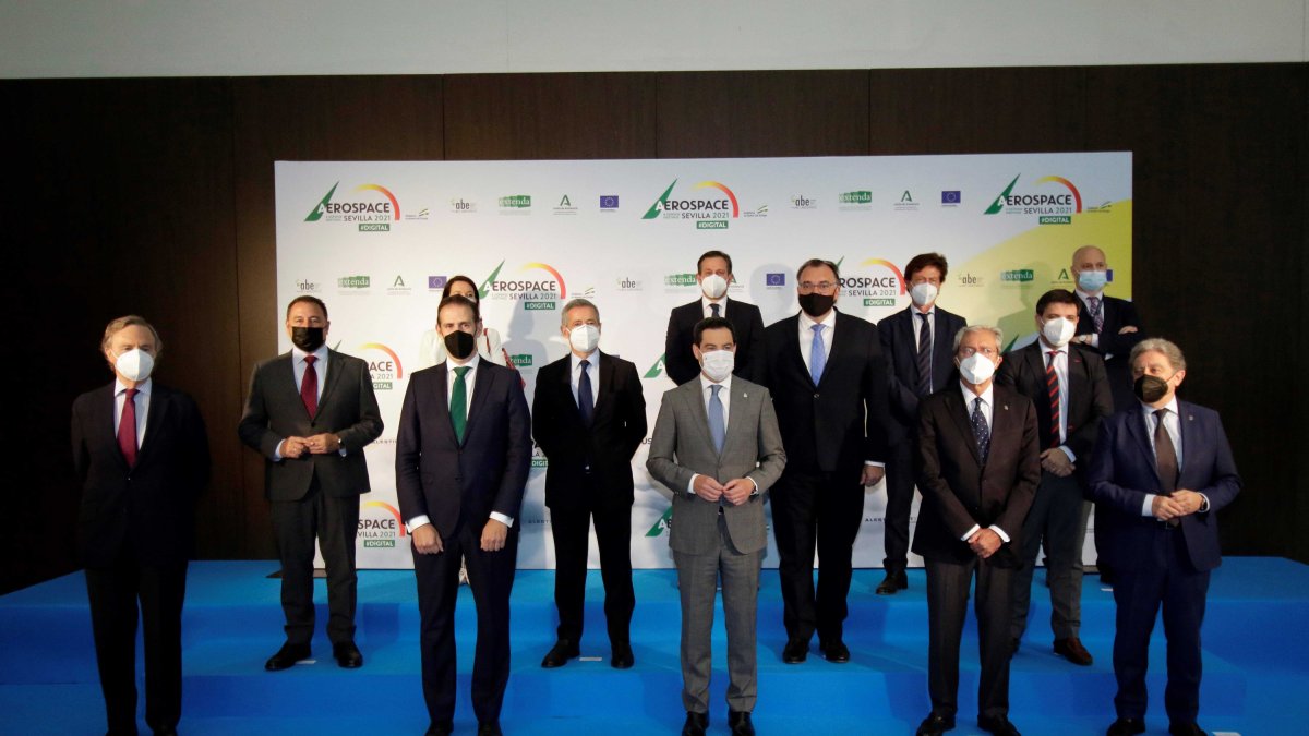 Más de 400 profesionales de 185 empresas del sector aeronáutico y aeroespacial.