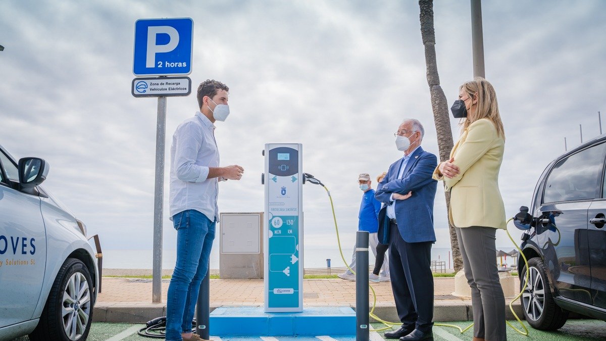 El punto de recarga de la Urbanización de Roquetas de Mar.