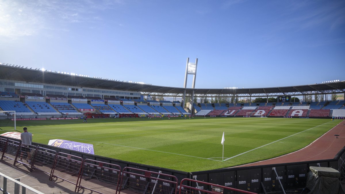El estadio almeriense vacío durante la pandemia.