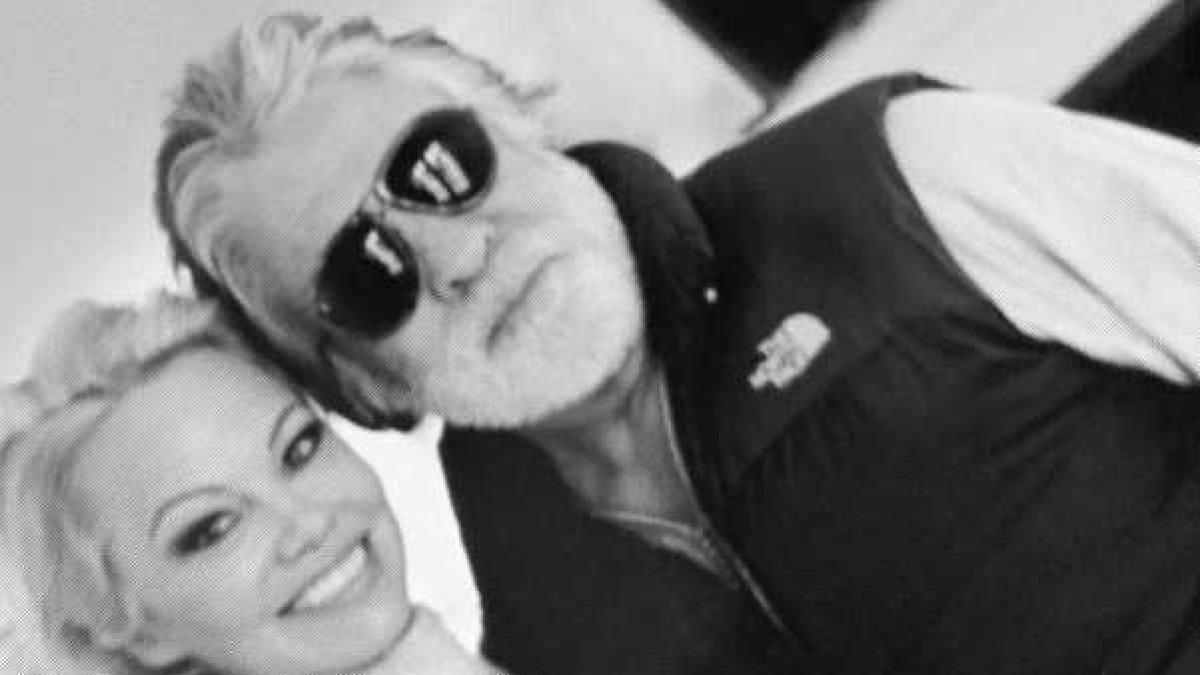 Pamela Anderson y Jon Peters tuvieron un matrimonio fugaz que duró solo doce días.