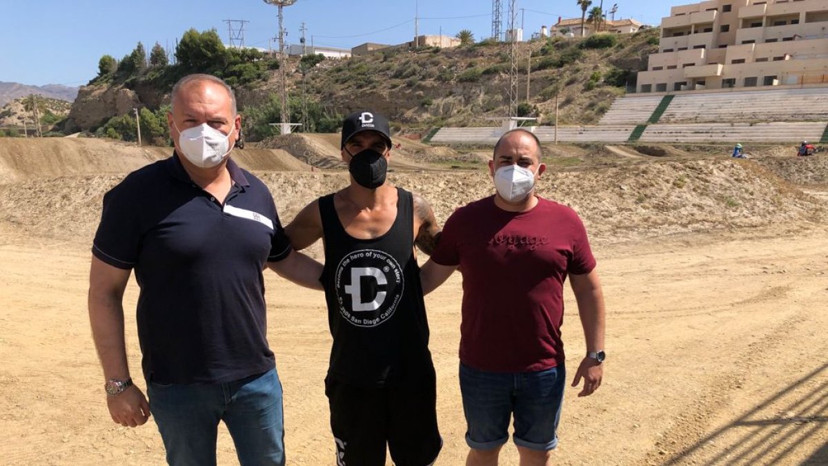 Visita de Torronteras a Cuevas.