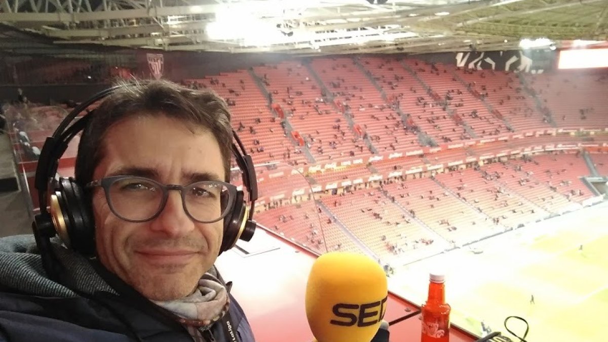 El locutor de SER Girona, Raúl Muxach.