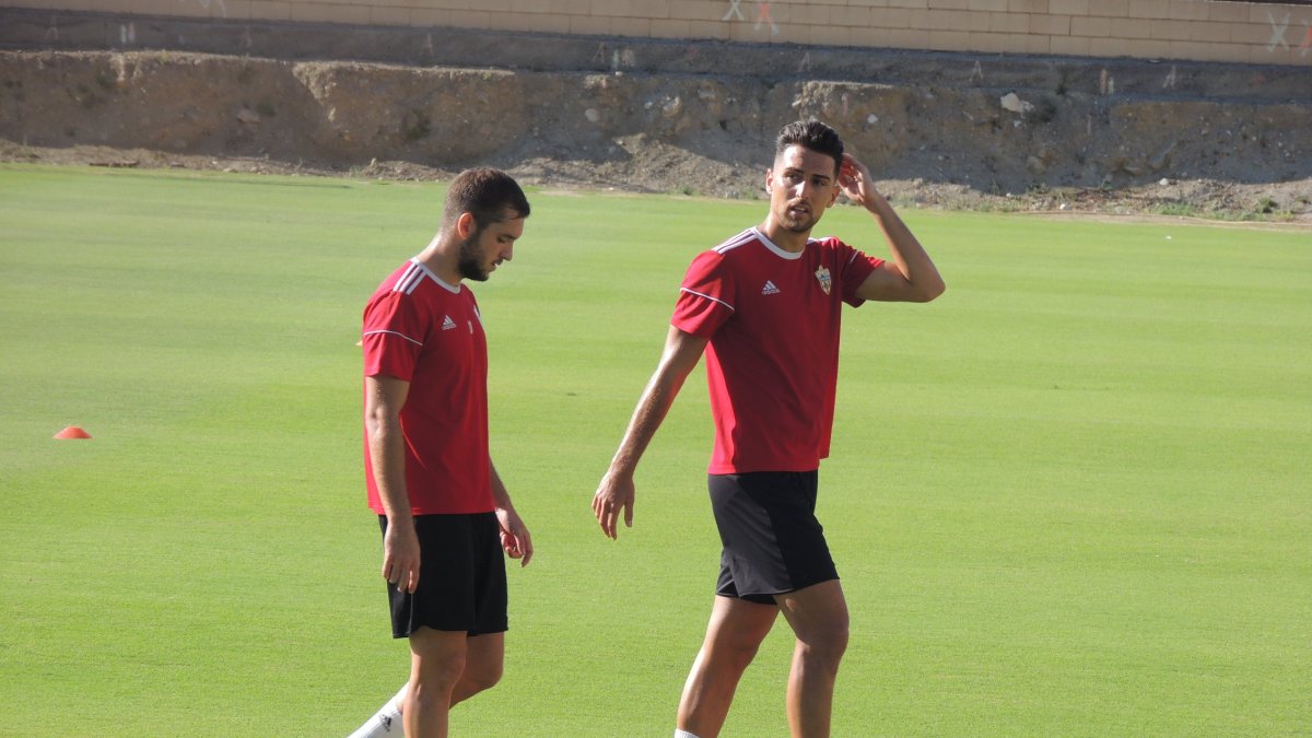 El Almería no quiere más futbolistas apartados en pretemporada.