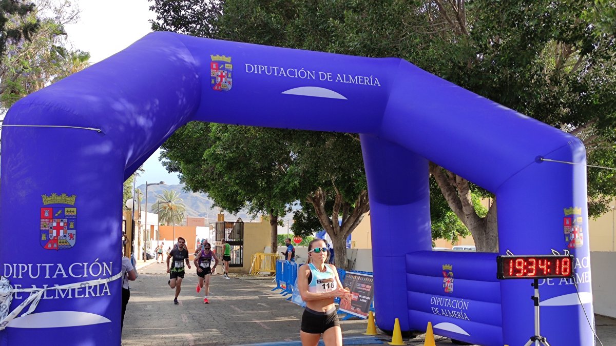 La llegada en un entorno magnífico, junto a la piscina de Rioja.