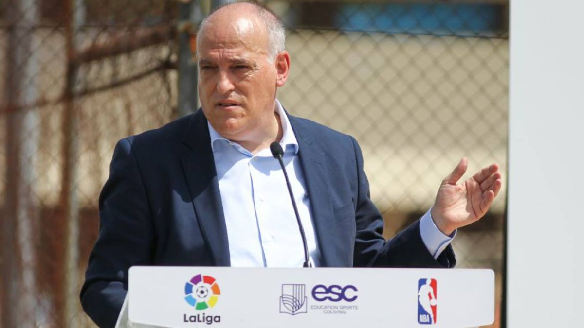 Javier Tebas apuesta por una vuelta progresiva a la normalidad.