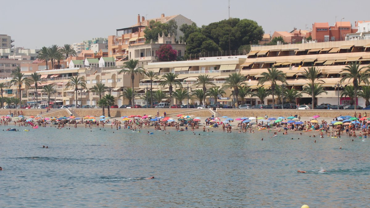 Apartamentos en el litoral de Aguadulce.