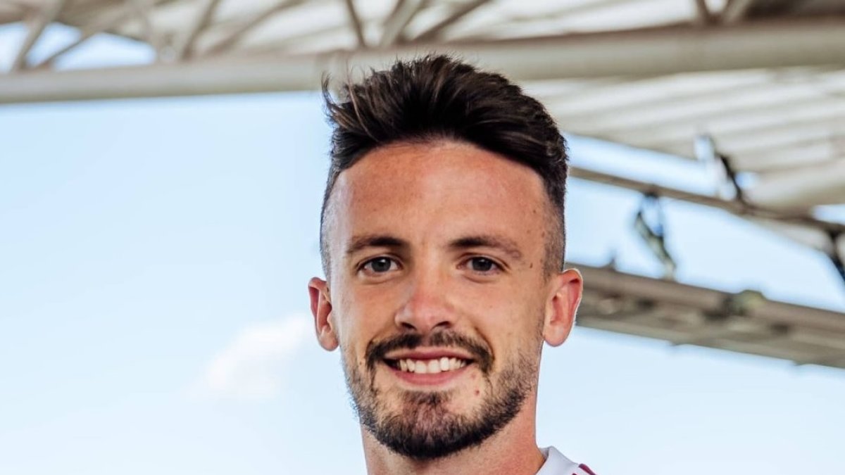 Javi Moreno con su nueva camiseta, la del Lodz polaco.