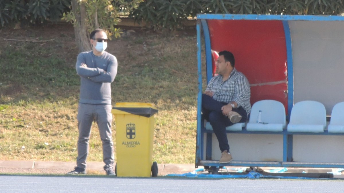 Joao Gonçalves (izquierda), con Mohamed Adel en el Anexo.