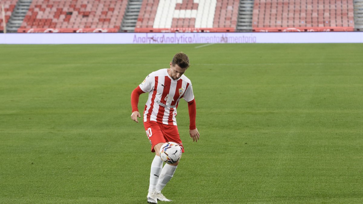 Iván Balliu se acerca cada vez más a Primera División.