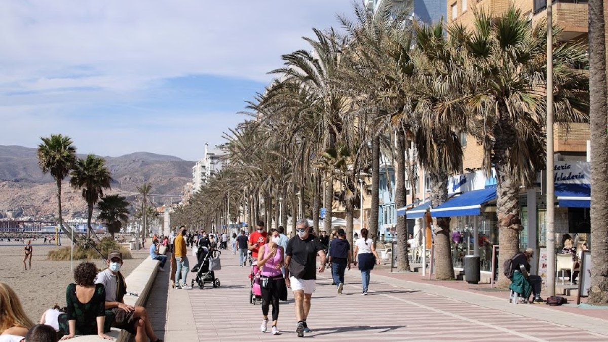 Almería tiene 500 habitantes menos que en 2020.