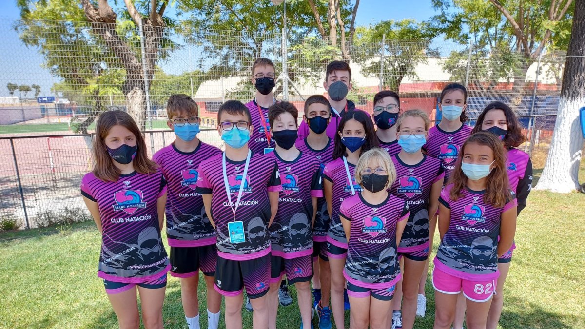 Foto de familia con los representantes almerienses.