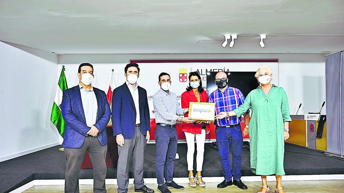 Entrega de los tickets de aparcamiento