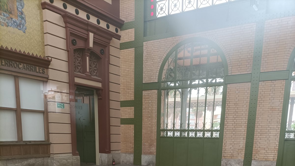 Así estaba la estación hace unos días tras sufrir el fuerte viento