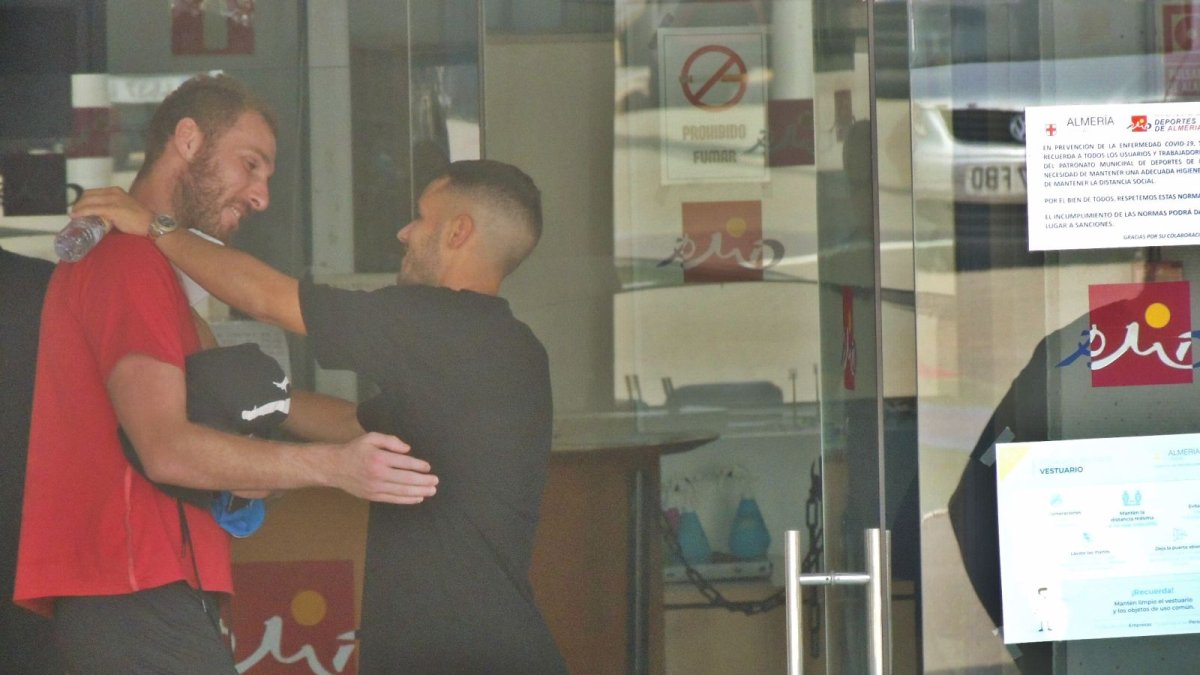 Aketxe se despide de Makaridze.