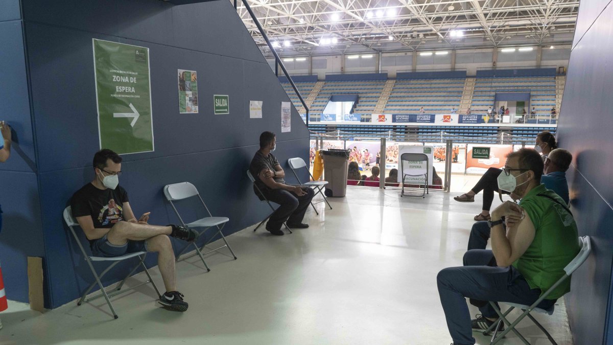 Malas noticias de contagios en una semana con varias vacunaciones masivas.