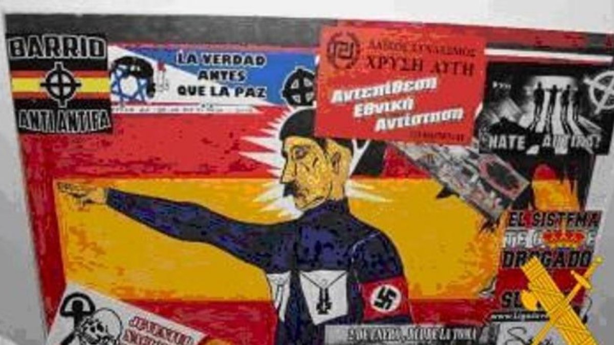 Material decomisado a un grupo neonazi en Antas.