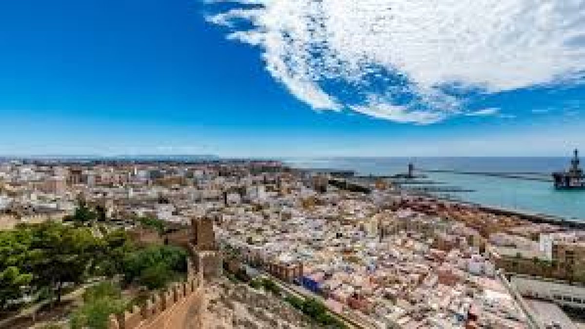 Panorámica de la ciudad de Almería.